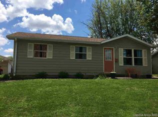 17 Harmony Dr, Jacksonville, IL 62650