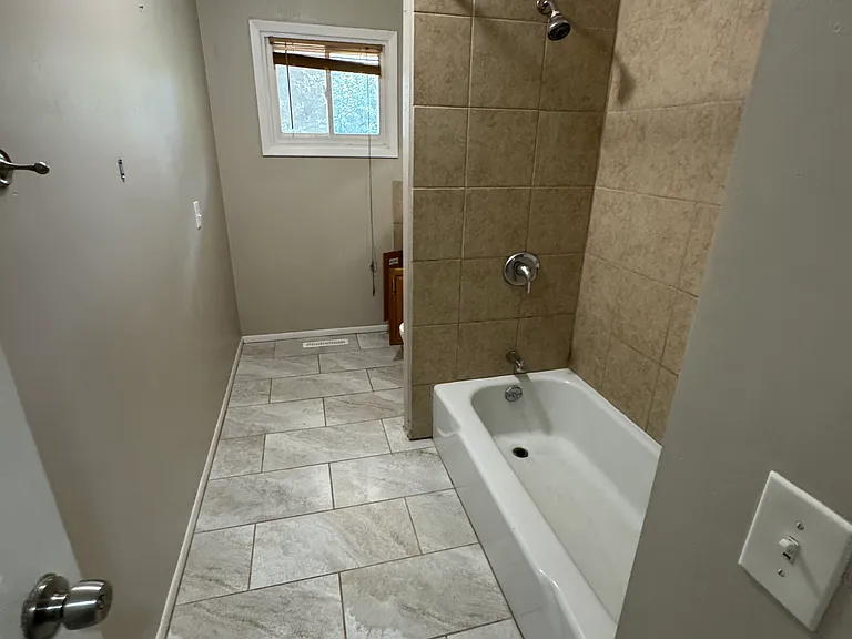 3515 Maplewood Blvd — Photo 11