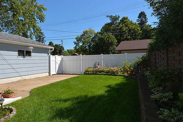 3 bed, 1800 sqft, $1,600 — Photo 4