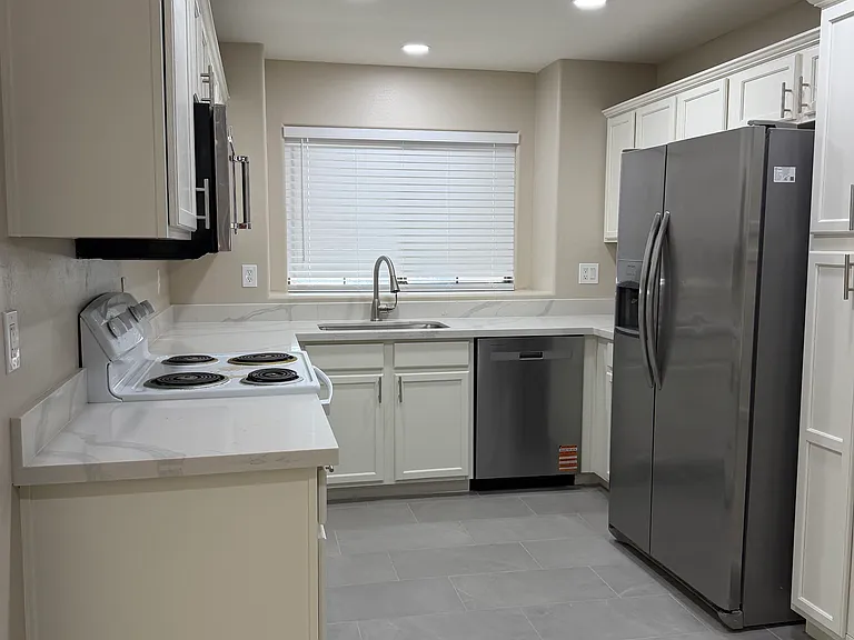 17737 W Hearn Rd — Photo 3