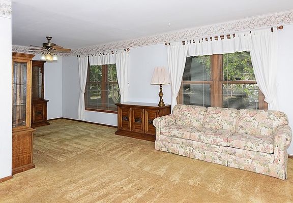 2nd image of 15408 Orogrande Dr