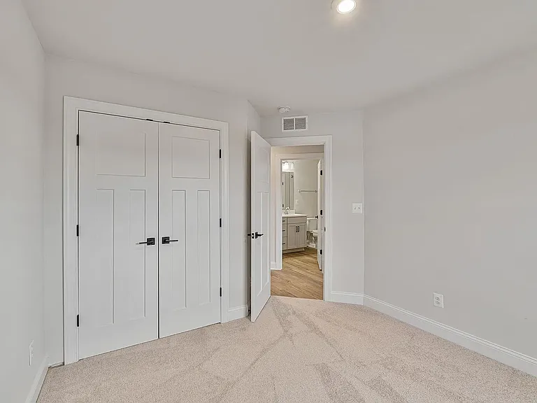 1320 Laconia Ln — Photo 44