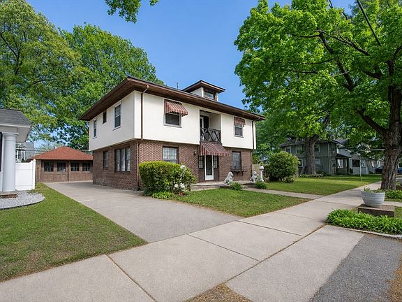 2nd image of 83 Kimberly Ave