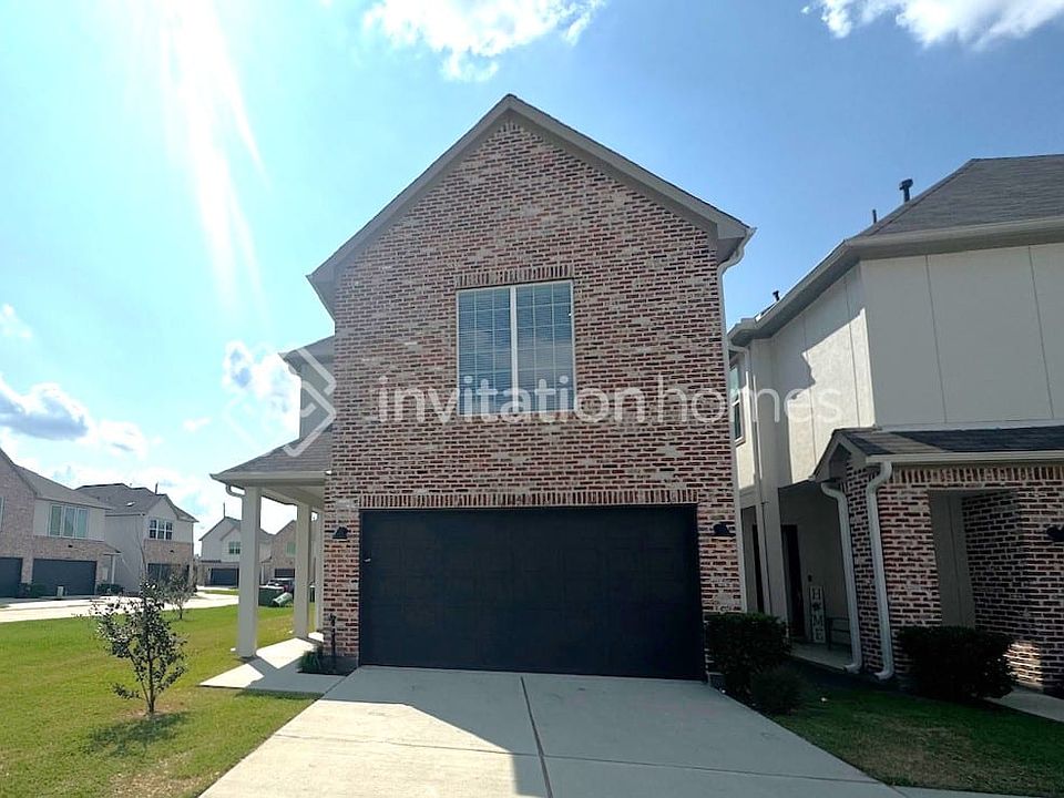 1st image of 12410 Imperial Lake Ln