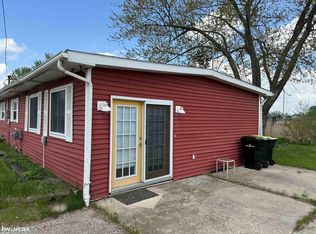 5735 Island Dr, Beaverton, MI 48612