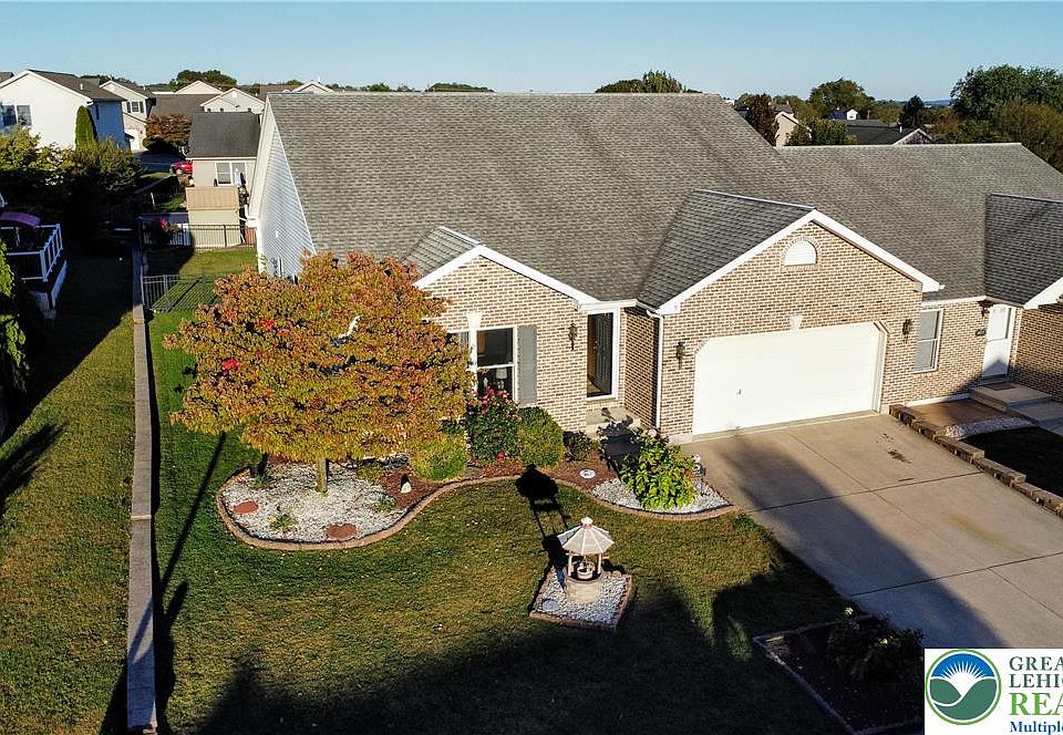 1st image of 3031 Eisenhower Dr