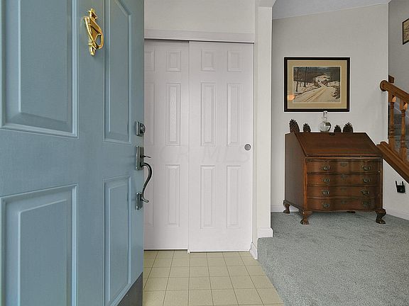 3rd image of 1132 Welwyn Dr