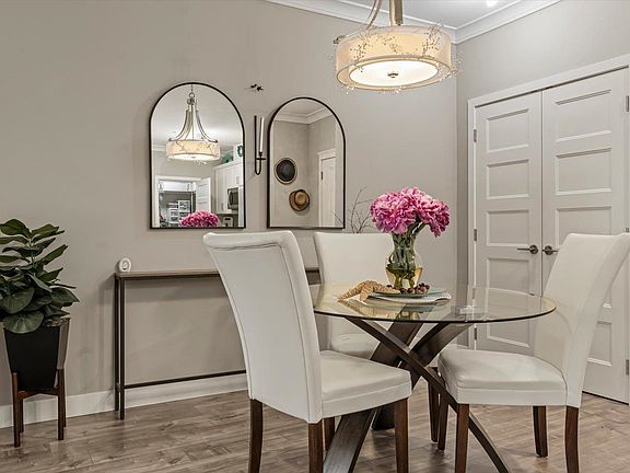 3rd image of 45630 Spadina Ave #104