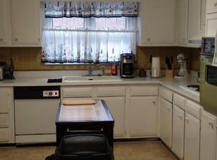 128 12th St, Colonial Beach, VA 22443