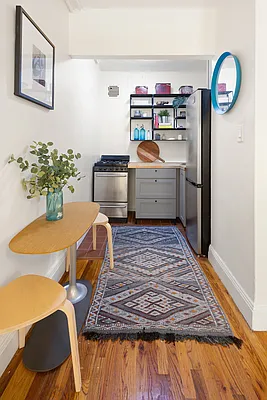 Sold by Realty Collective | media 4