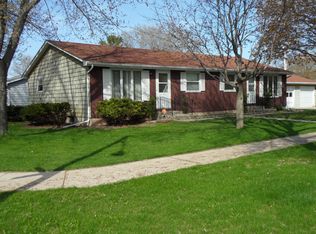 2057 Vine St, Green Bay, WI 54302