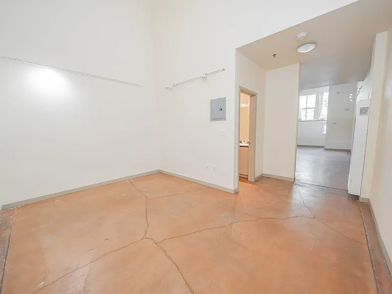 Boathouse Lofts — Photo 7