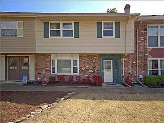 1st image of 1719 Hobbits Glen Dr #18