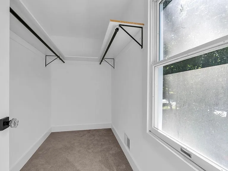 633 Eltone Rd — Photo 30