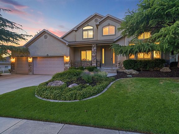 2nd image of 2035 E Quartzridge Dr