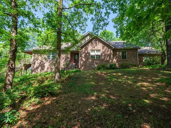 1050 Red Top Hill Rd, Buchanan, TN 38222