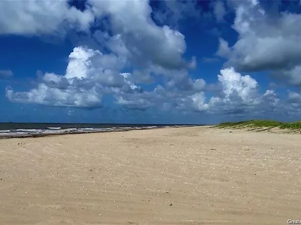 1 Carol Ln, Cameron, LA 70631