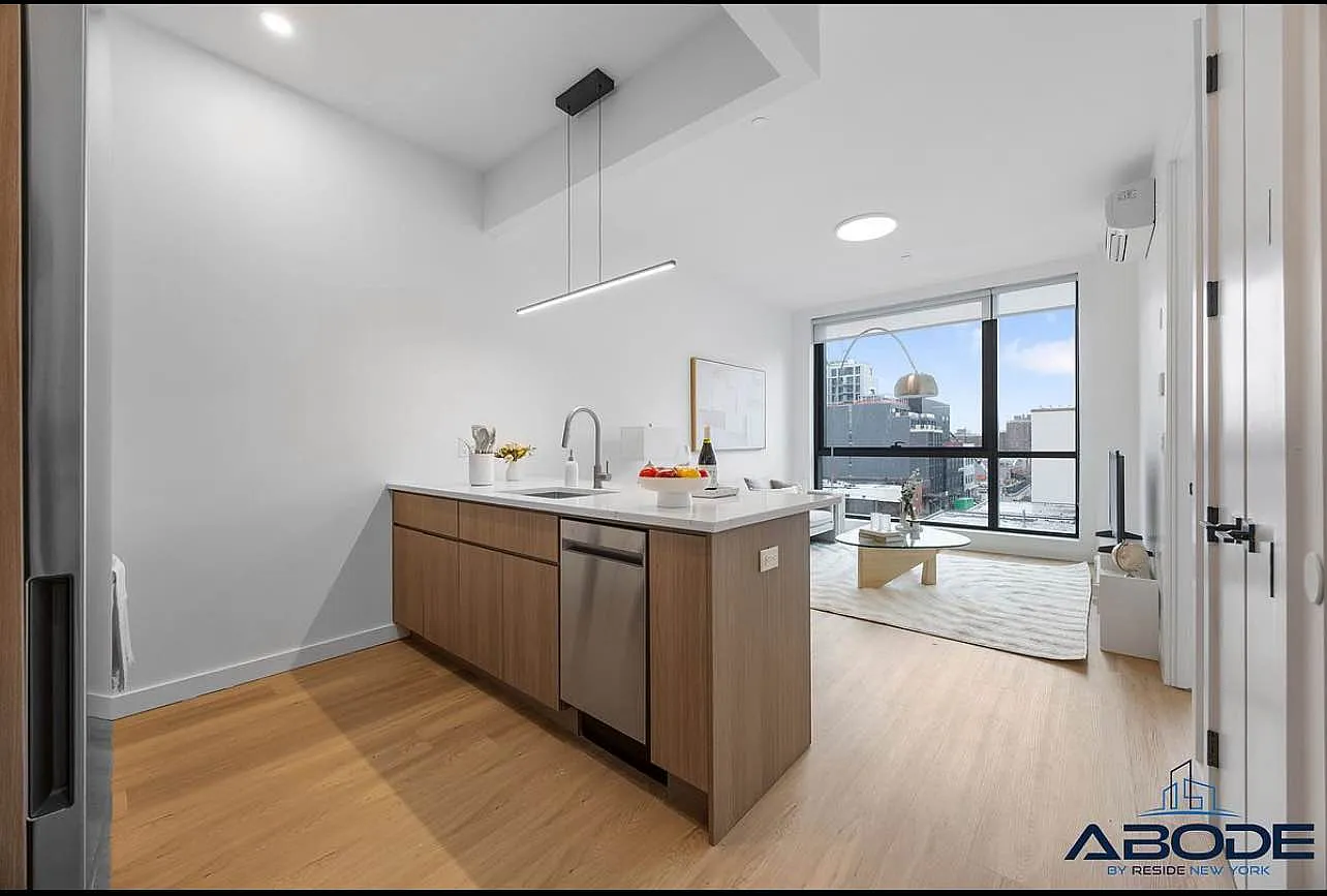 159 3rd Avenue — Photo 3