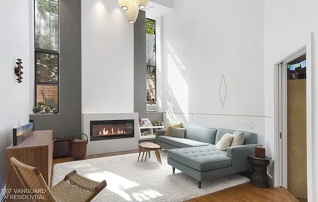 Rented by Vanguard Residential LLC | media 17