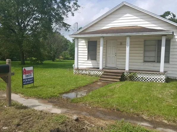 1802 Dupont Dr, Orange, TX 77630