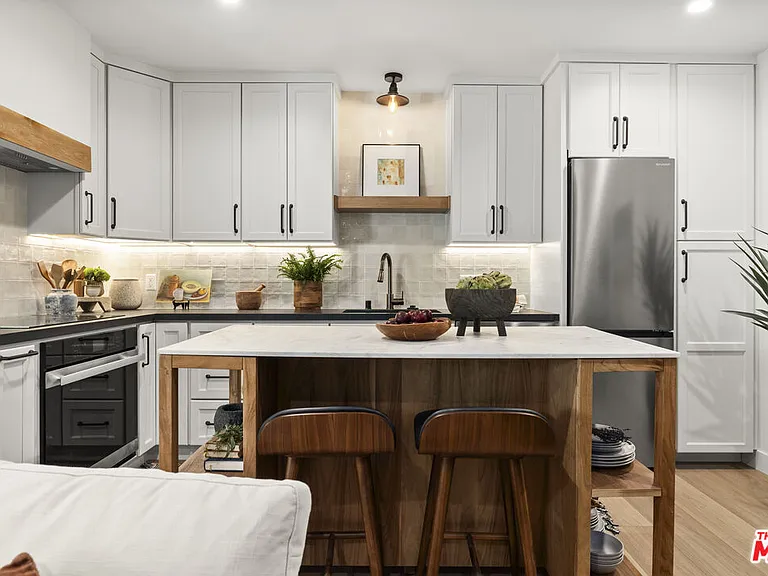1310 N Avenue 56 #1/2 — Photo 4