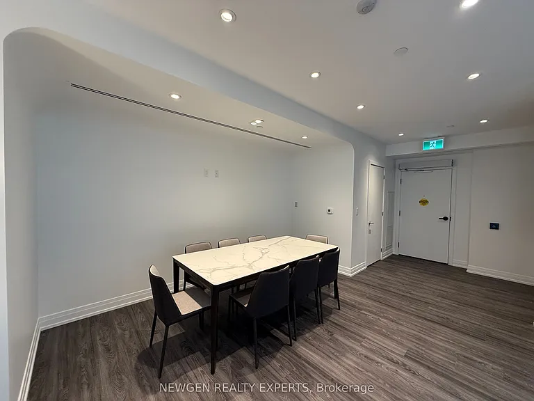 556 Marlee Ave #912 — Photo 38