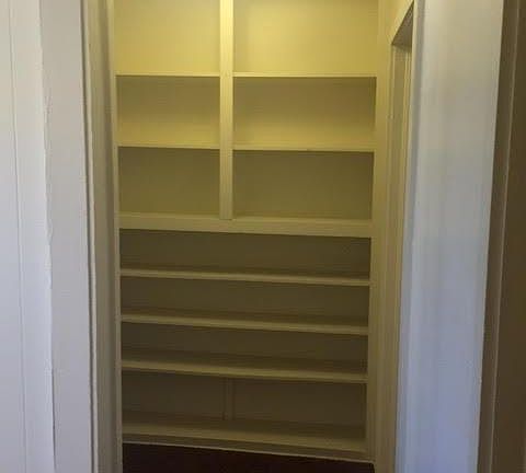 4th image of 925 W 16th St
