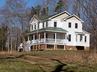 5880 Crumptown Rd, Farmville, VA 23901