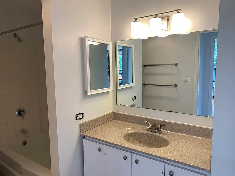 5100 N Marine Dr #3J — Photo 5
