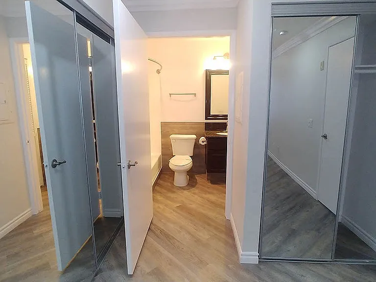Villa De Adel Apts — Photo 62