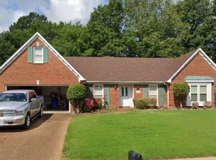 2385 Meadow Ridge Dr, Cordova, TN 38016