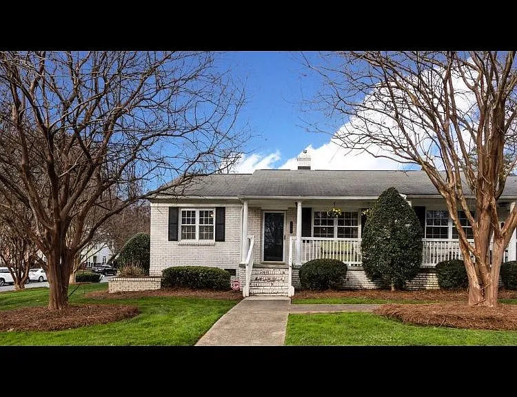 1564 Pecan Ave — Photo 1