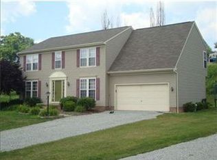906 Arberdeen Dr, Greensburg, PA