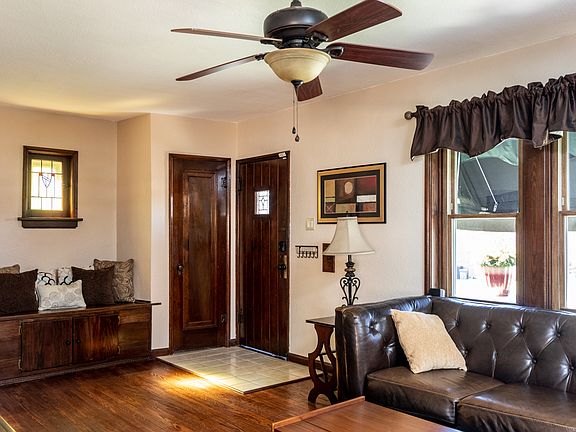 5th image of 9028 Rosemary Ave