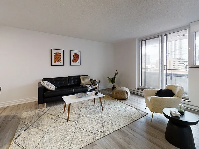 435 Albert St — Photo 14