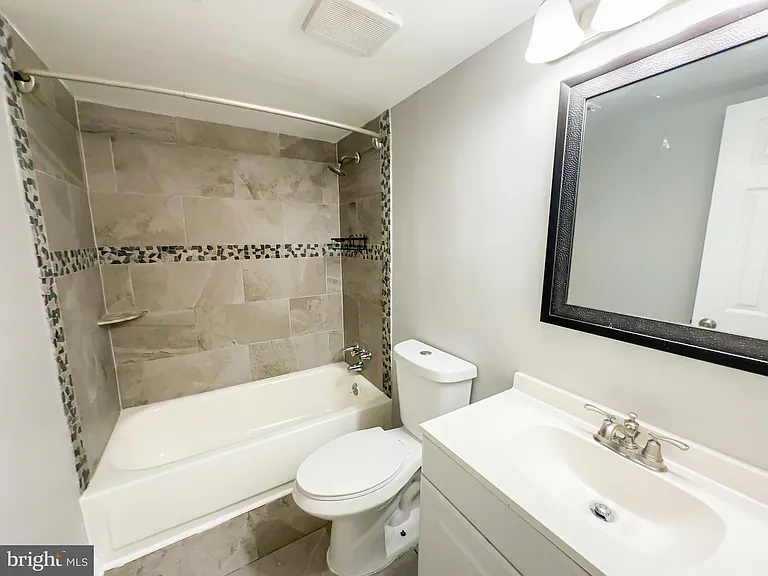 5537 Green Mountain Cir #4 — Photo 24