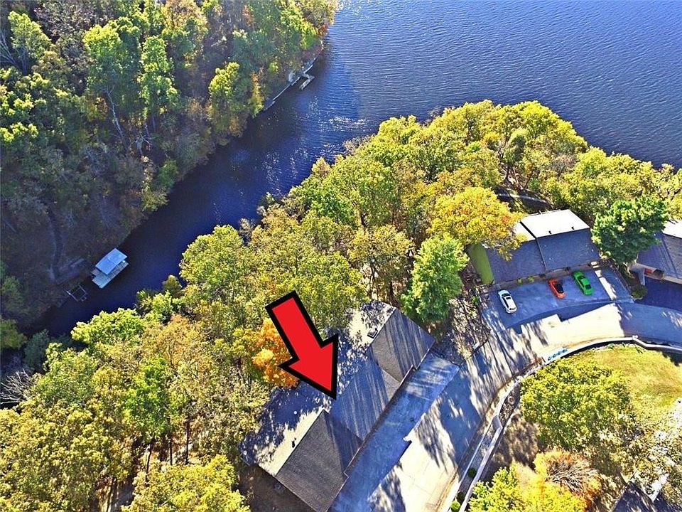 1st image of 17 Davis Cir
