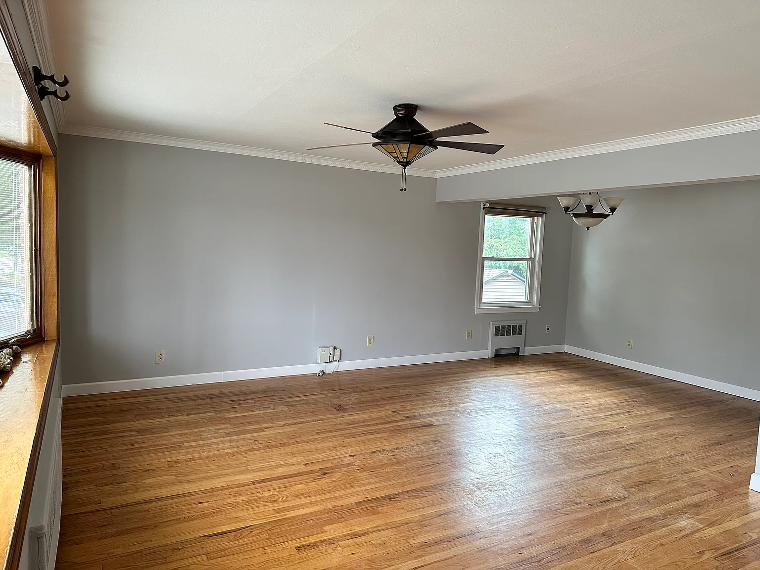 3 bed, 820 sqft, $3,300 — Photo 4