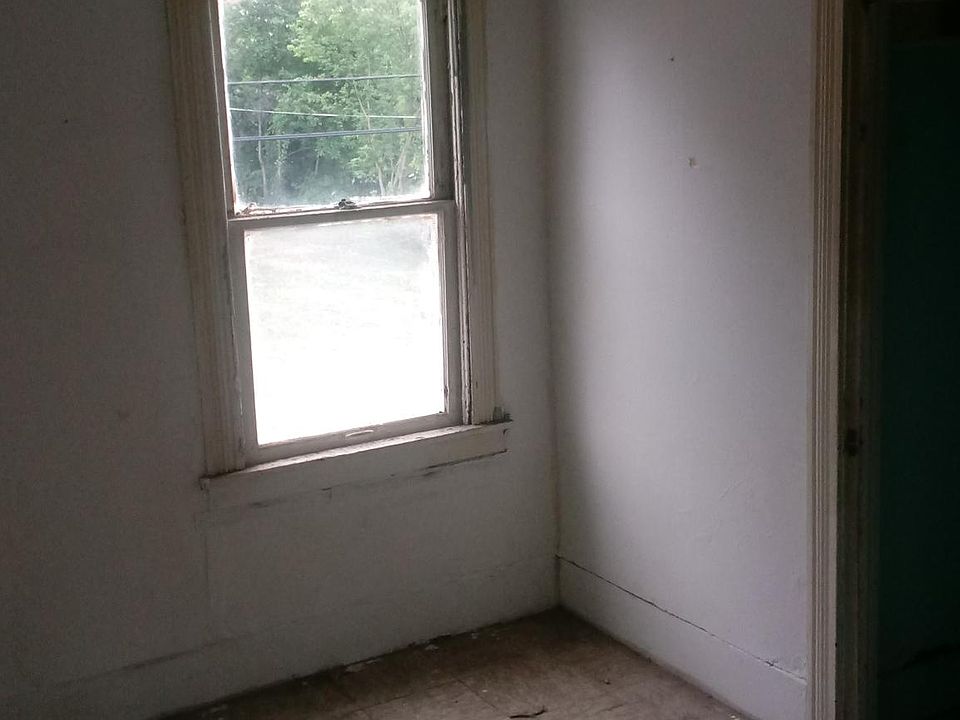 1st image of 4157 E 102nd St