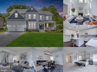 4104 Hunt Rd, Fairfax, VA 22032