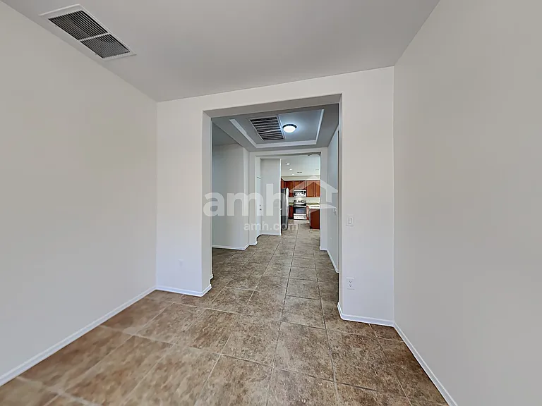 568 W Camino Parrilla — Photo 6
