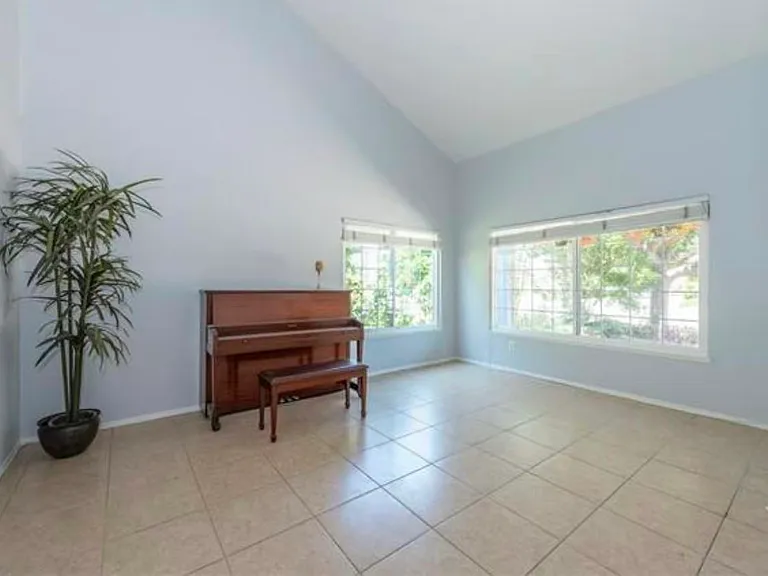 14272 Utrillo Dr — Photo 3