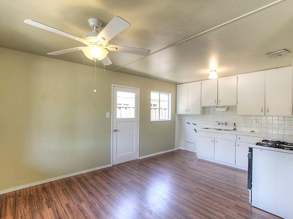 4th image of 2754 Custer Dr