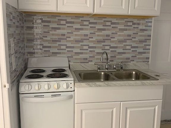 5th image of 216 S Lincoln Ave #A