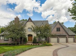 12505 Juniper St, Leawood, KS 66209