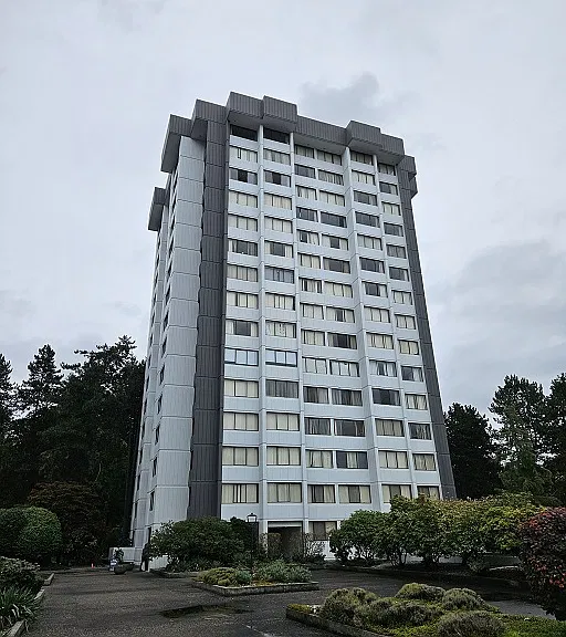 7360 Halifax St — Photo 4