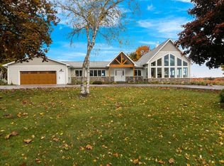 5570 N Swede Rd, Northport, MI 49670