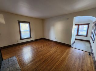 4 Waltham St, Hammond, IN 46320