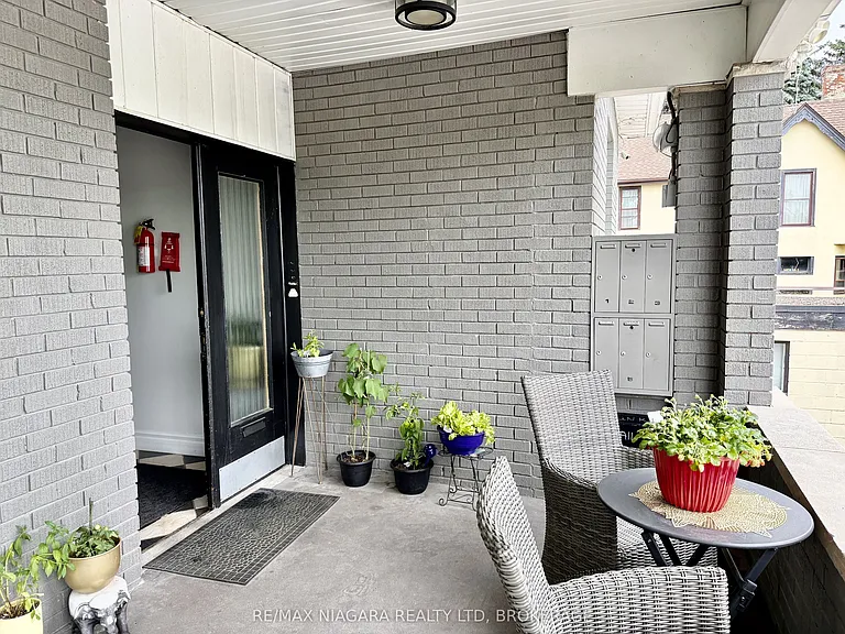 4691 River Rd #6 — Photo 5