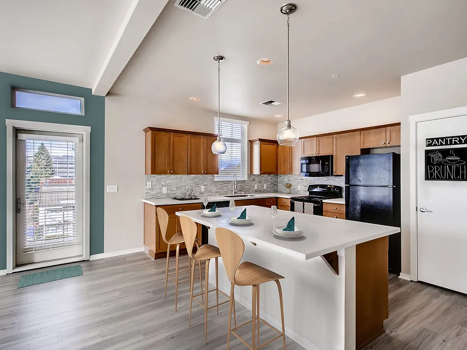 Chelsea Heights apartments community photo